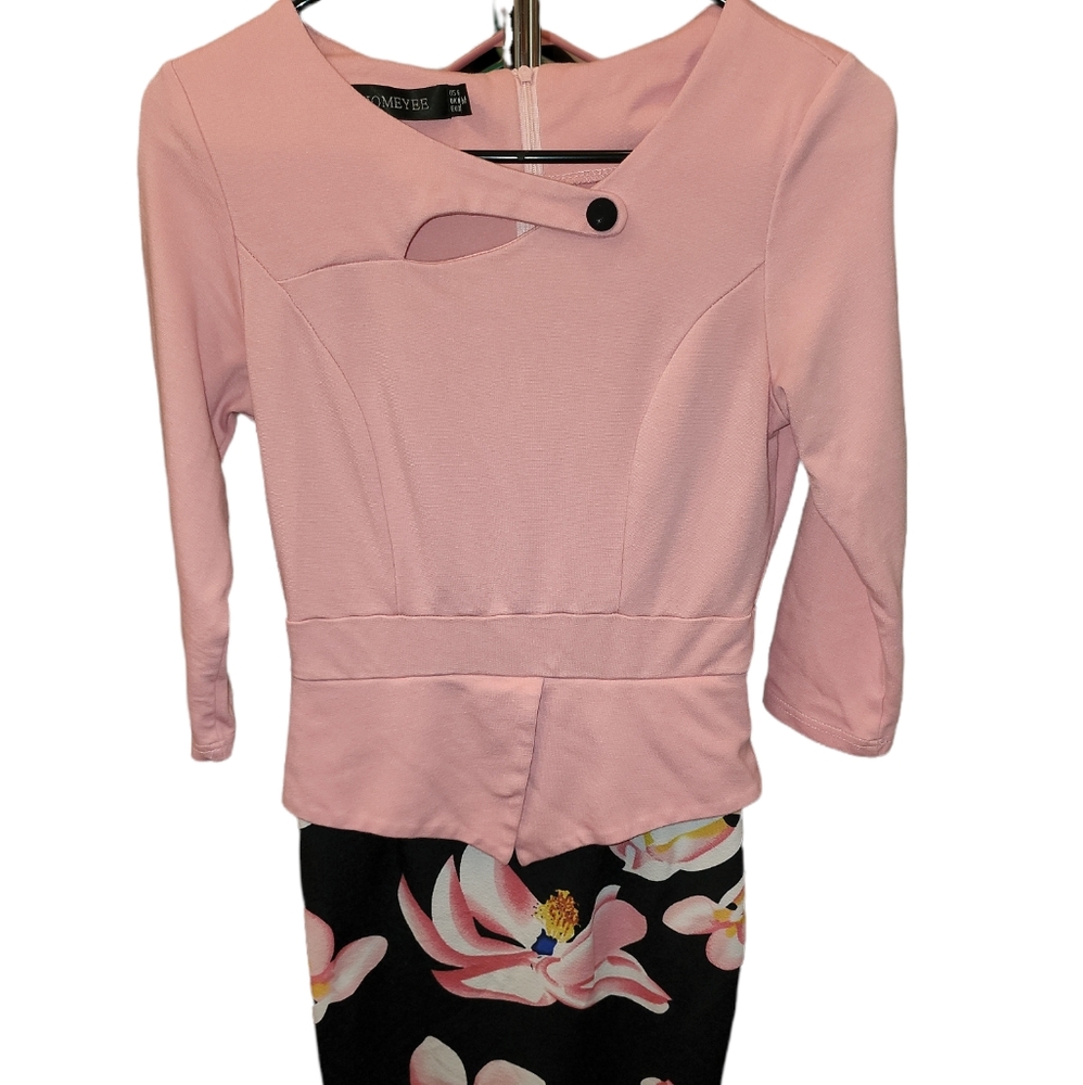 Homeyee US 6 Medium pink/ flower suit dress